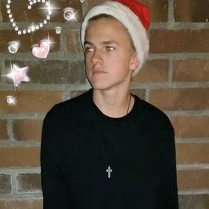 Meet your Posher, Sam